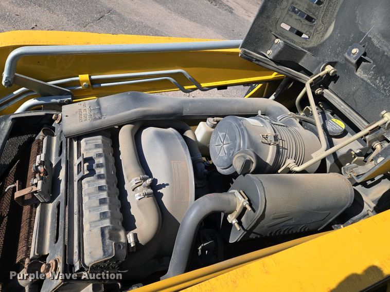 image for item EO0731 John Deere 110S backhoe