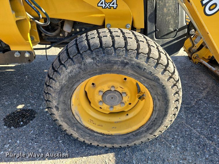 image for item EO0731 John Deere 110S backhoe