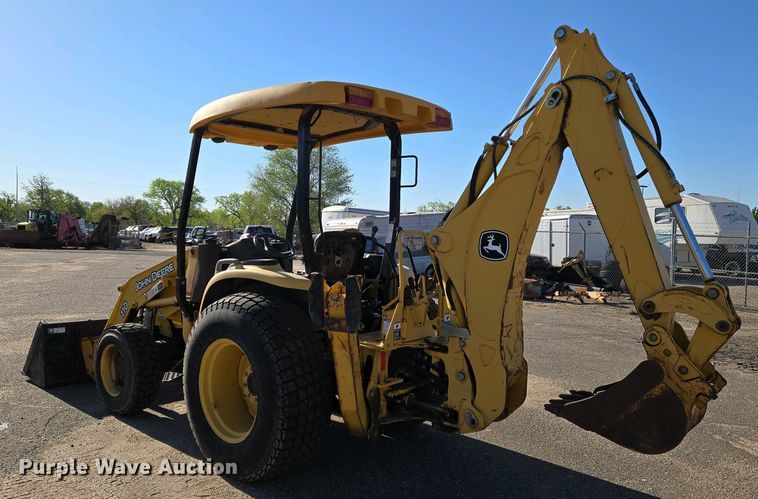 image for item EO0732 John Deere 110S backhoe
