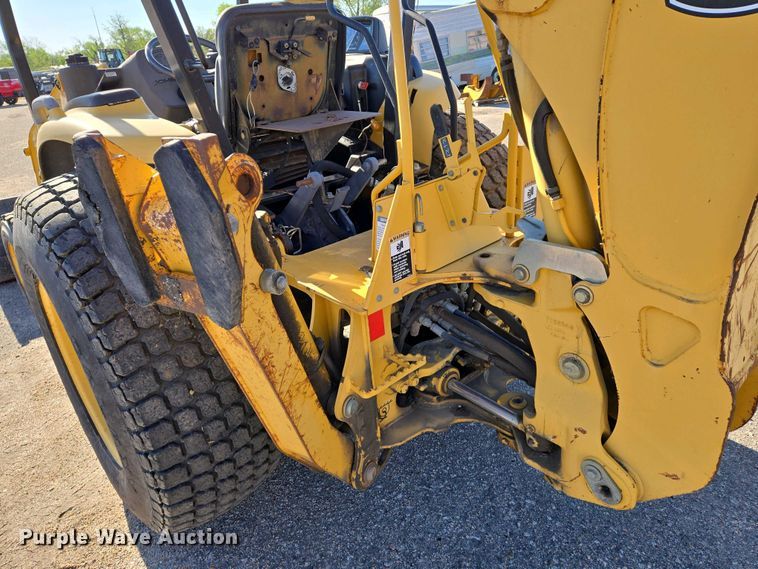 image for item EO0732 John Deere 110S backhoe