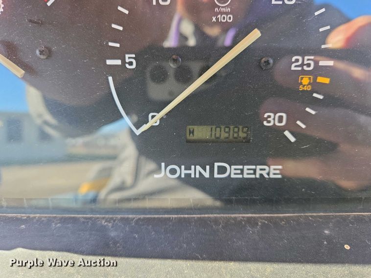 image for item EO0732 John Deere 110S backhoe