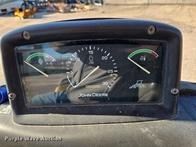 image for item EO0732 John Deere 110S backhoe