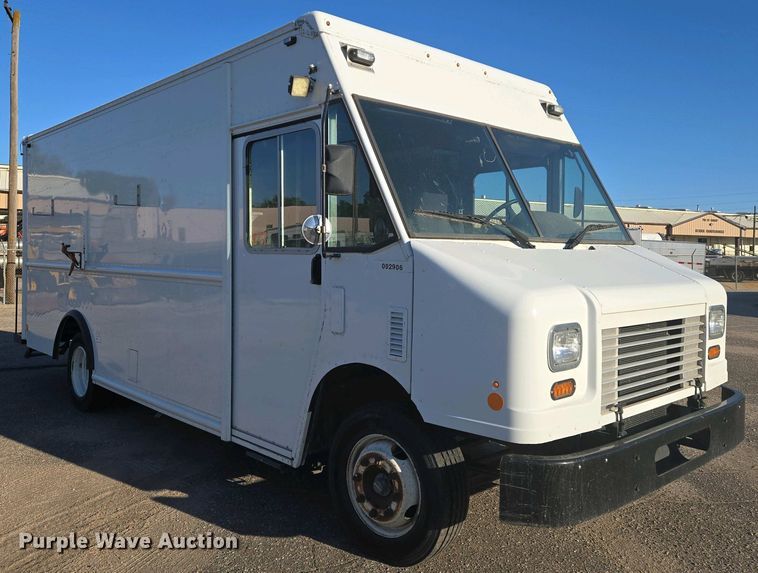 image for item EO0733 2015 Freightliner  delivery van