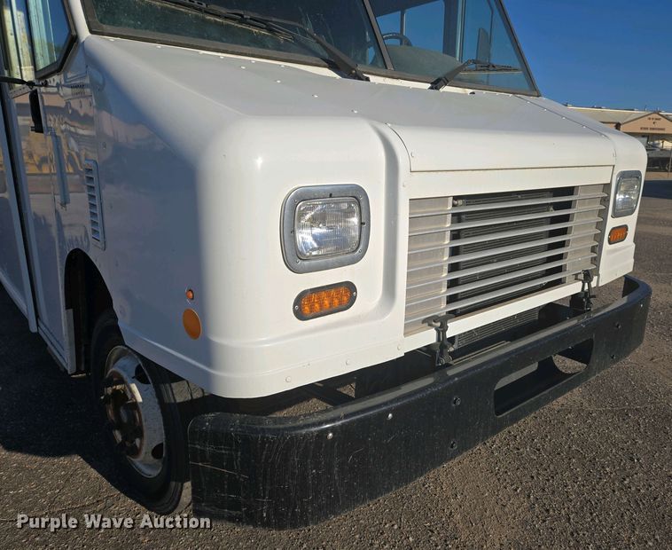 image for item EO0733 2015 Freightliner  delivery van
