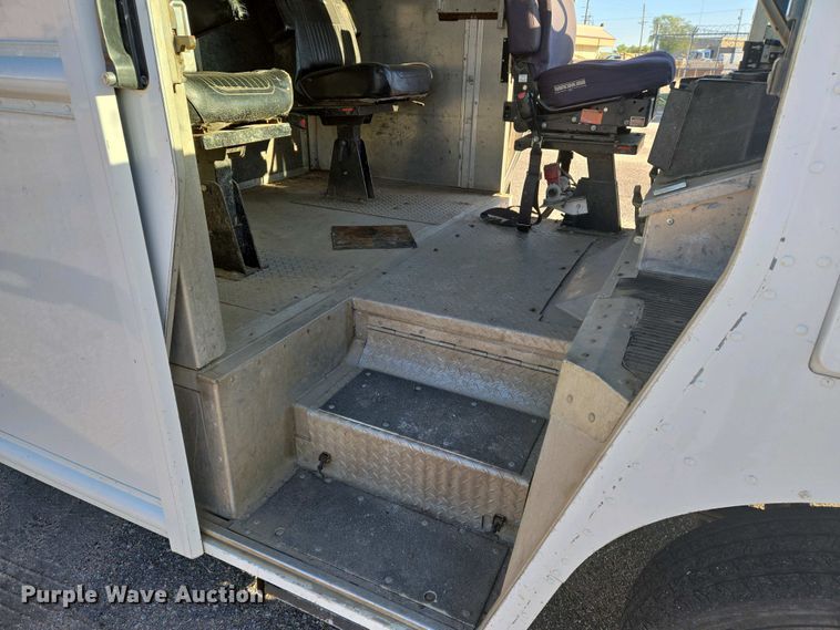 image for item EO0733 2015 Freightliner  delivery van