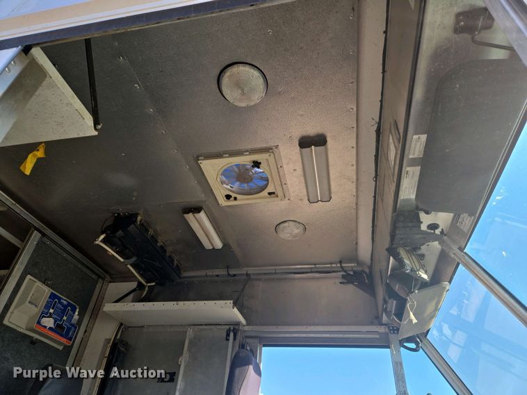 image for item EO0733 2015 Freightliner  delivery van