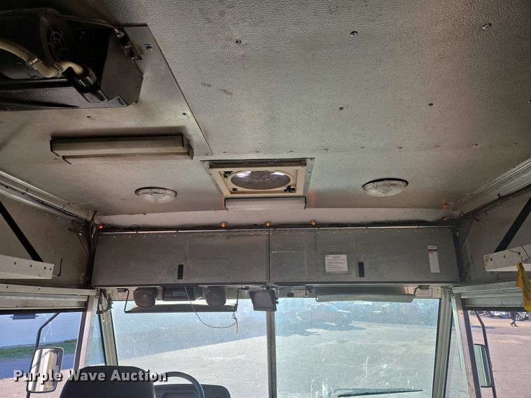 image for item EO0733 2015 Freightliner  delivery van