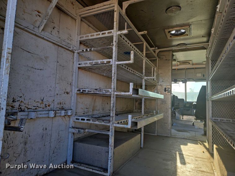 image for item EO0733 2015 Freightliner  delivery van