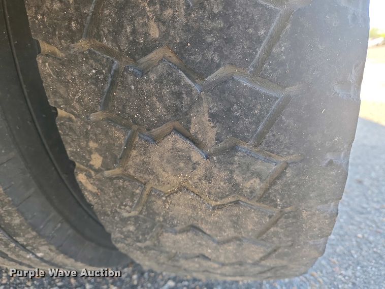 image for item EO0733 2015 Freightliner  delivery van