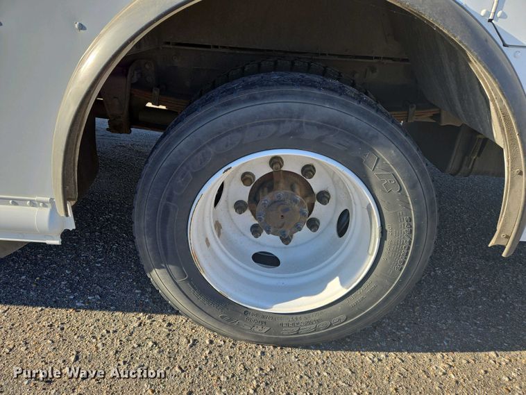 image for item EO0733 2015 Freightliner  delivery van