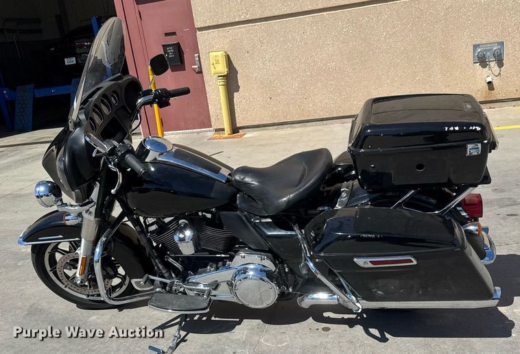 image for item EO0734 2018 Harley Davidson Electra Glide motorcycle