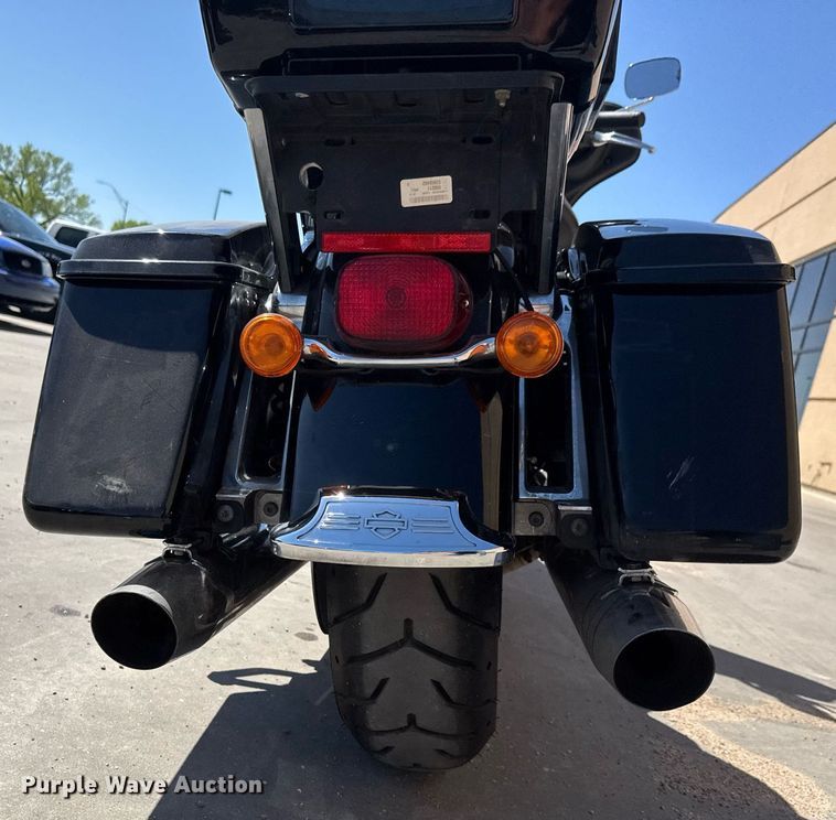 image for item EO0734 2018 Harley Davidson Electra Glide motorcycle