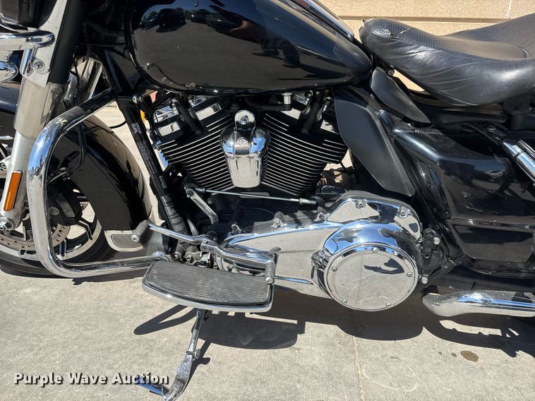 image for item EO0734 2018 Harley Davidson Electra Glide motorcycle