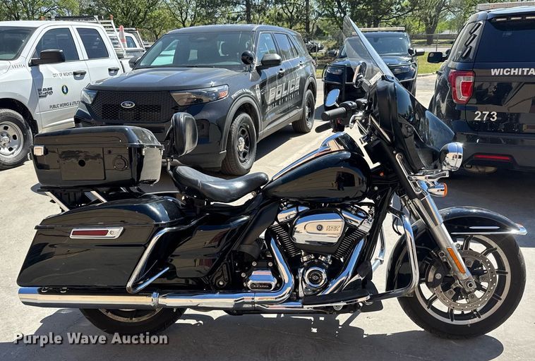 image for item EO0735 2017 Harley Davidson Electra Glide motorcycle