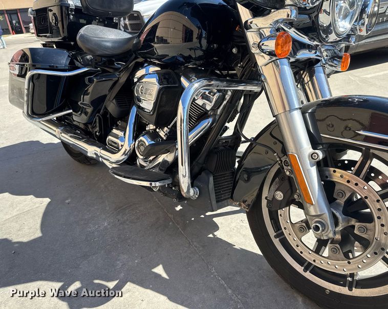 image for item EO0735 2017 Harley Davidson Electra Glide motorcycle