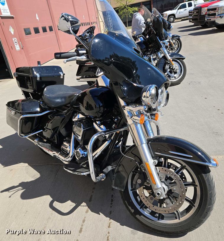 image for item EO0736 2017 Harley Davidson  Electra Glide  motorcycle