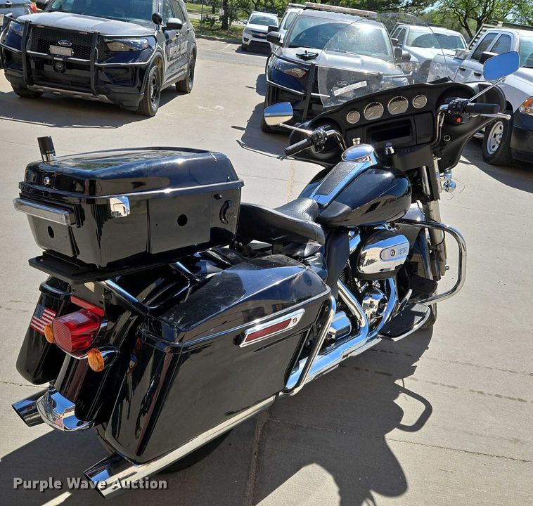 image for item EO0736 2017 Harley Davidson  Electra Glide  motorcycle