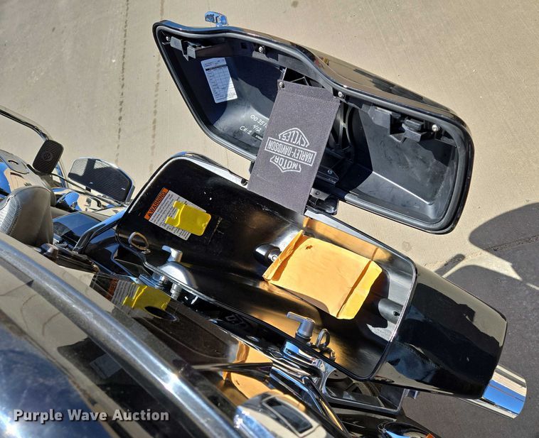 image for item EO0736 2017 Harley Davidson  Electra Glide  motorcycle