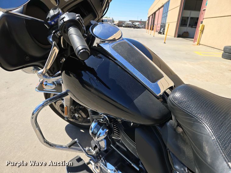 image for item EO0736 2017 Harley Davidson  Electra Glide  motorcycle