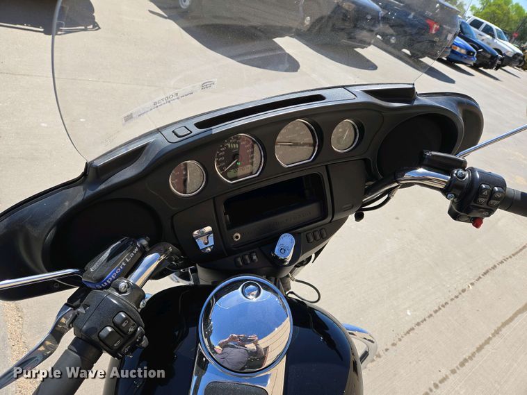 image for item EO0736 2017 Harley Davidson  Electra Glide  motorcycle