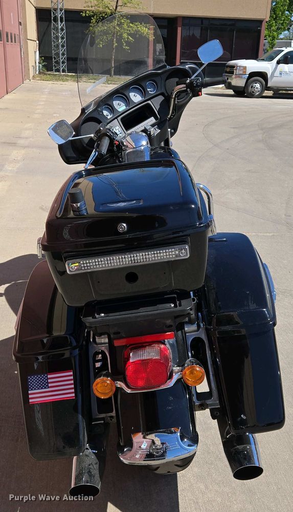 image for item EO0737 2017 Harley Davidson Electra Glide motorcycle