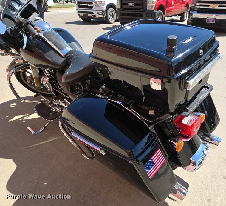 image for item EO0737 2017 Harley Davidson Electra Glide motorcycle