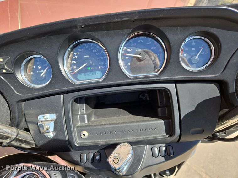 image for item EO0737 2017 Harley Davidson Electra Glide motorcycle