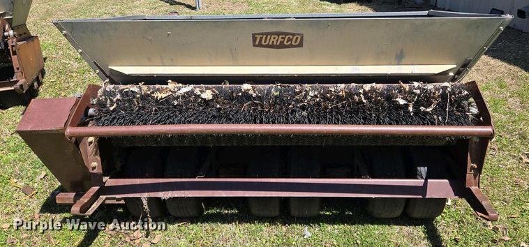 image for item EO0738 Turfco Mete-R-Matic III top dresser spreader