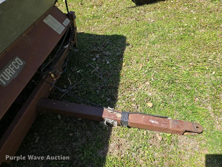 image for item EO0738 Turfco Mete-R-Matic III top dresser spreader