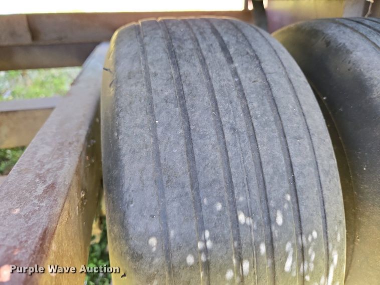 image for item EO0738 Turfco Mete-R-Matic III top dresser spreader