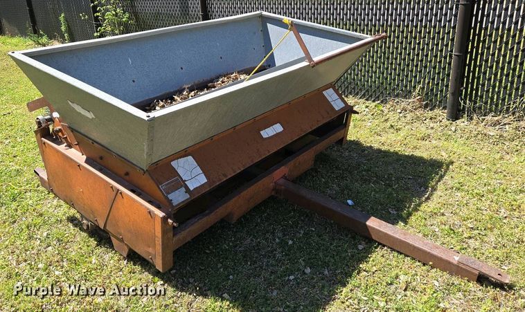 image for item EO0739 Turfco top dresser spreader