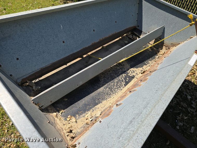 image for item EO0739 Turfco top dresser spreader