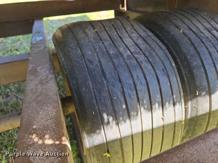 image for item EO0739 Turfco top dresser spreader