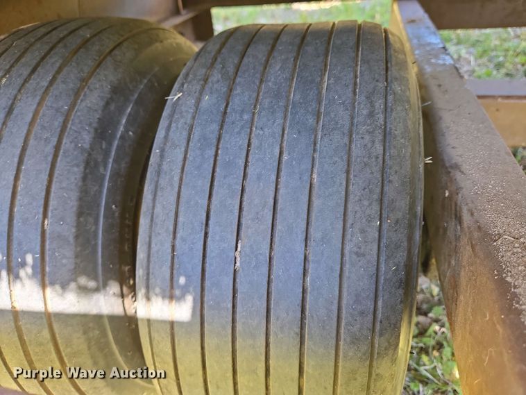 image for item EO0739 Turfco top dresser spreader