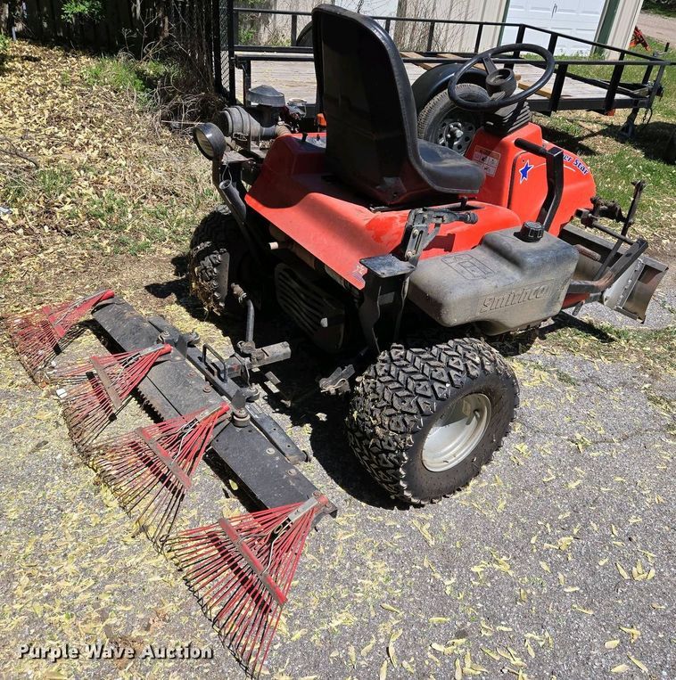 image for item EO0740 Smithco Super Star bunker rake