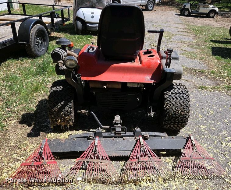 image for item EO0740 Smithco Super Star bunker rake