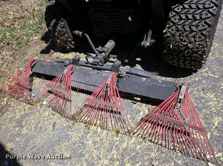 image for item EO0740 Smithco Super Star bunker rake