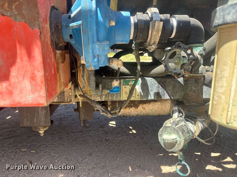 image for item EO0741 2001 Smithco Spray Star 1600 sprayer