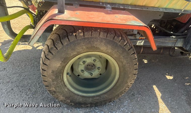 image for item EO0741 2001 Smithco Spray Star 1600 sprayer