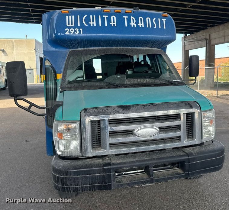 image for item EO0743 2015 Eldorado Aerotech E450 shuttle bus