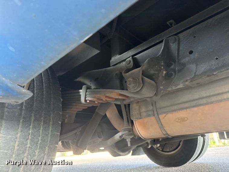 image for item EO0743 2015 Eldorado Aerotech E450 shuttle bus