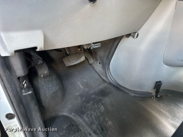 image for item EO0743 2015 Eldorado Aerotech E450 shuttle bus