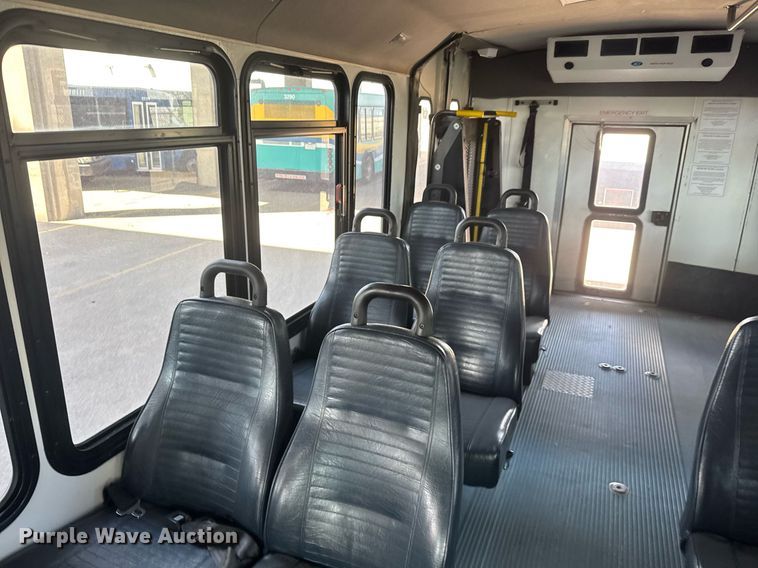 image for item EO0743 2015 Eldorado Aerotech E450 shuttle bus