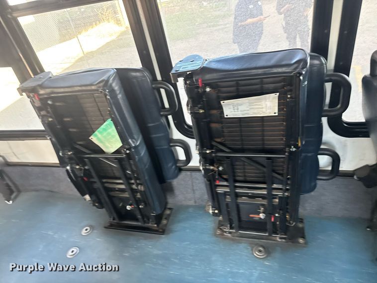 image for item EO0743 2015 Eldorado Aerotech E450 shuttle bus