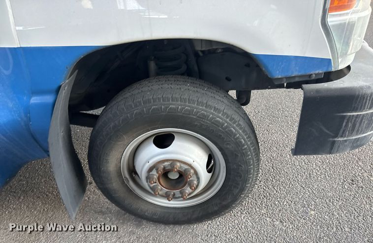 image for item EO0743 2015 Eldorado Aerotech E450 shuttle bus