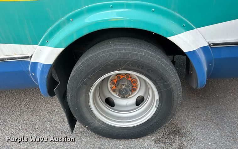 image for item EO0743 2015 Eldorado Aerotech E450 shuttle bus