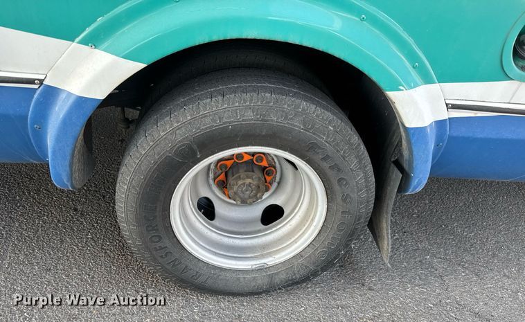 image for item EO0743 2015 Eldorado Aerotech E450 shuttle bus