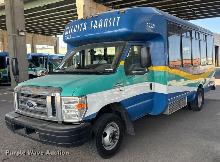 image for item EO0744 2016 Eldorado Aerotech E450 shuttle bus