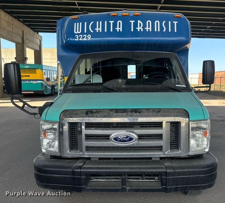 image for item EO0744 2016 Eldorado Aerotech E450 shuttle bus