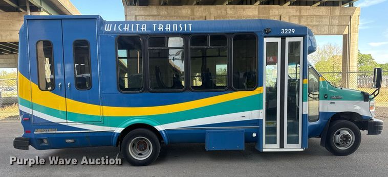 image for item EO0744 2016 Eldorado Aerotech E450 shuttle bus